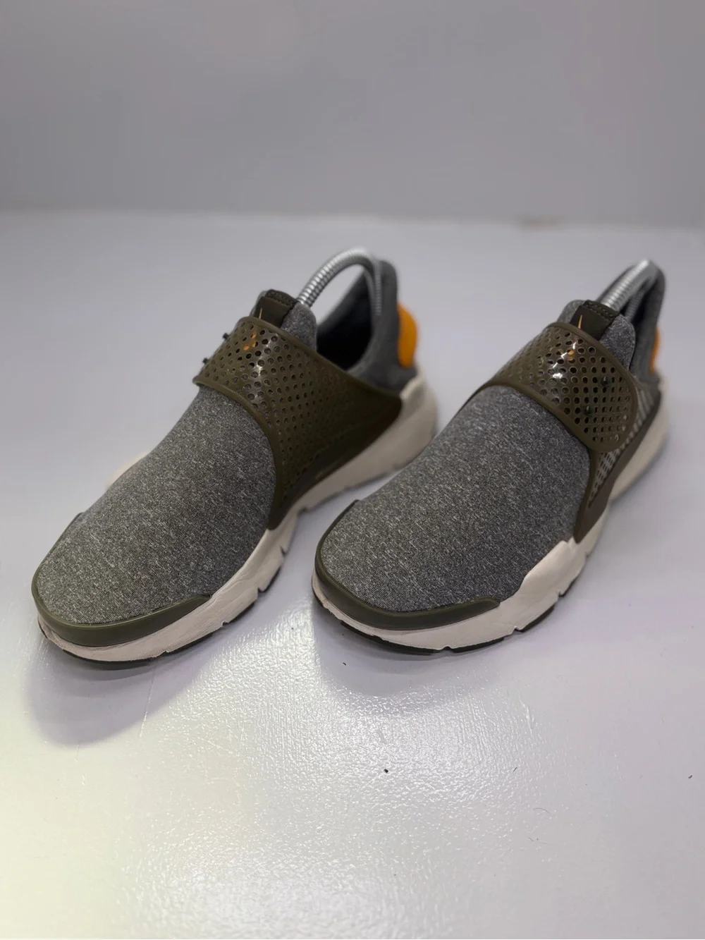 Nike Sock Dart SE Gold Leaf Dark Loden Slip On Sneakers women's size 8 EU 39
